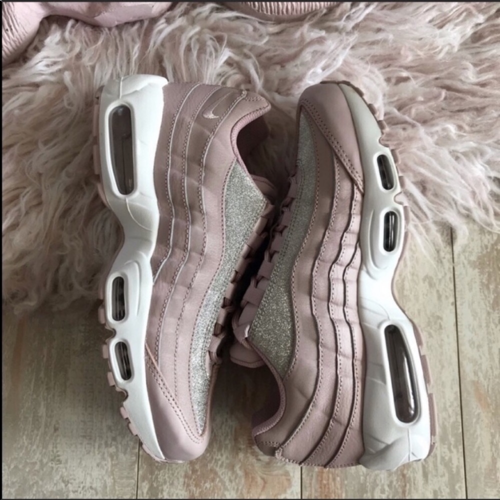NWT Nike Air Max 95 Special Edition - Picture 4 of 7